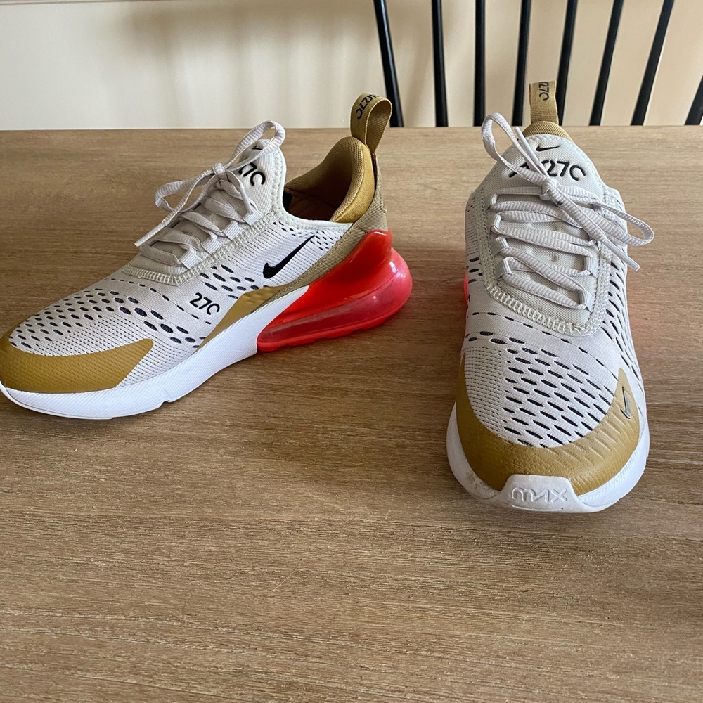 Nike Air Max 270